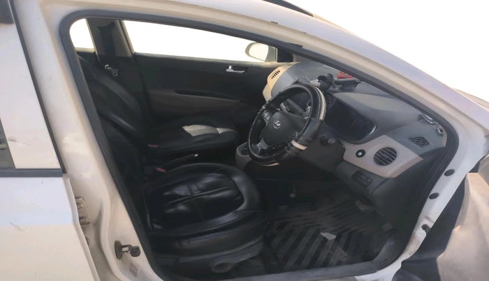 2016 Hyundai Grand i10 ASTA (O) AT 1.2 KAPPA VTVT, Petrol, Automatic, 1,57,697 km, interior