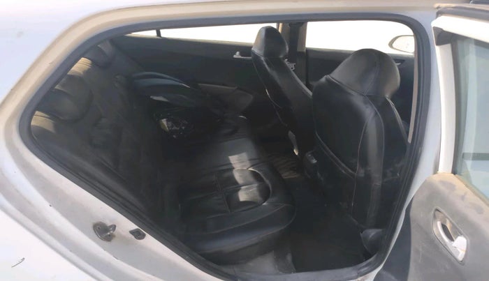 2016 Hyundai Grand i10 ASTA (O) AT 1.2 KAPPA VTVT, Petrol, Automatic, 1,57,697 km, interior