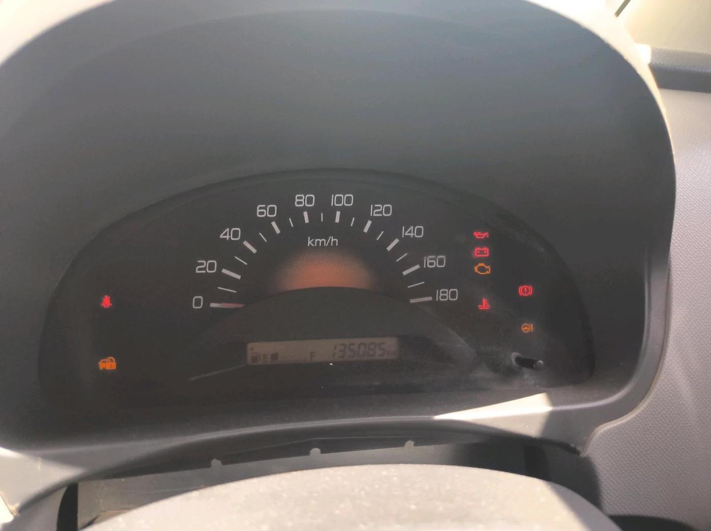 2012 Maruti Wagon R 1.0 LXI, CNG, Manual, 1,35,085 km, interior