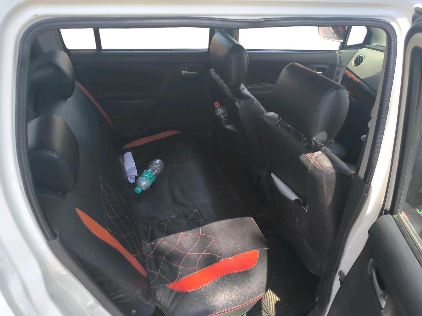 2012 Maruti Wagon R 1.0 LXI, CNG, Manual, 1,35,085 km, interior