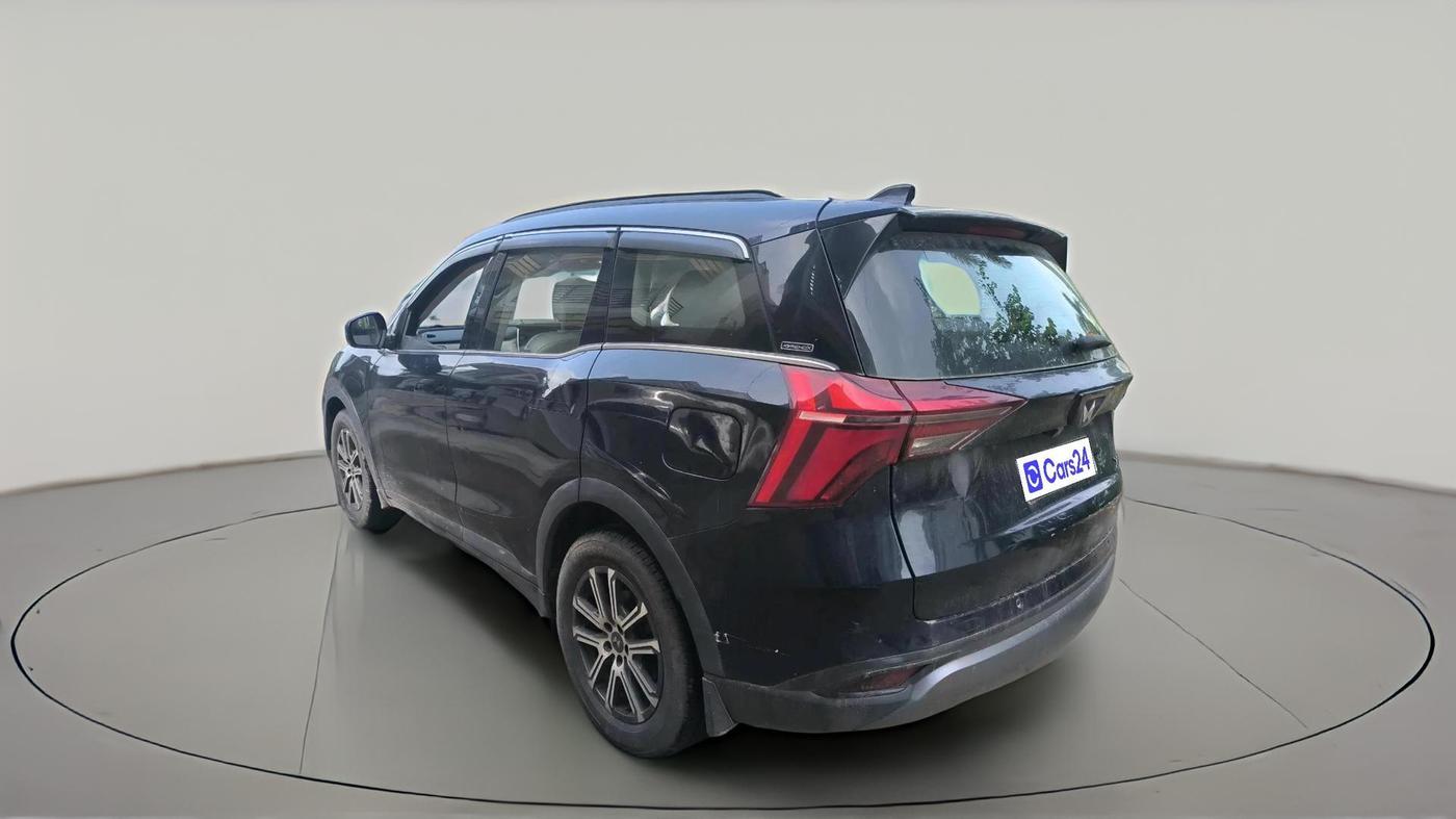 2021 Mahindra XUV700 AX 7 P MT 7 STR, Petrol, Manual, 63,207 km, exterior