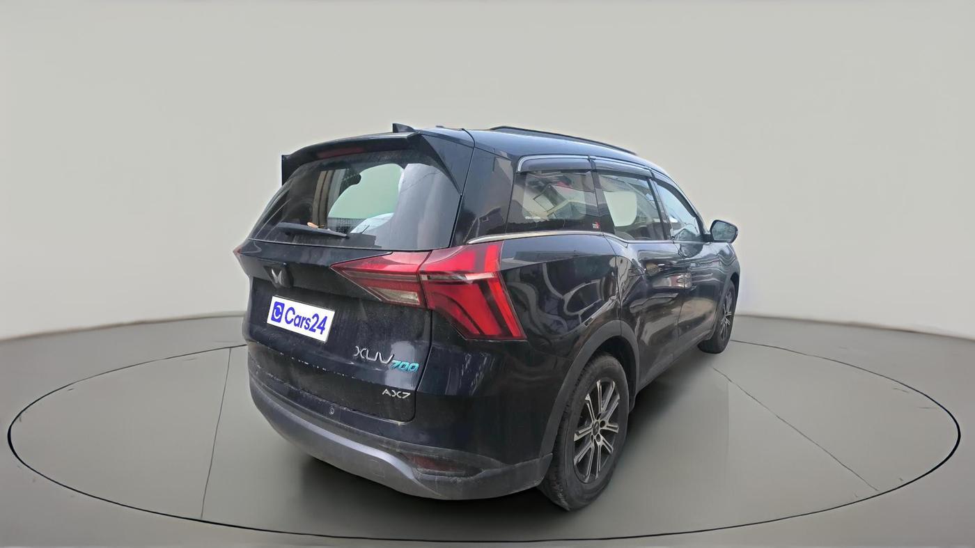 2021 Mahindra XUV700 AX 7 P MT 7 STR, Petrol, Manual, 63,207 km, exterior