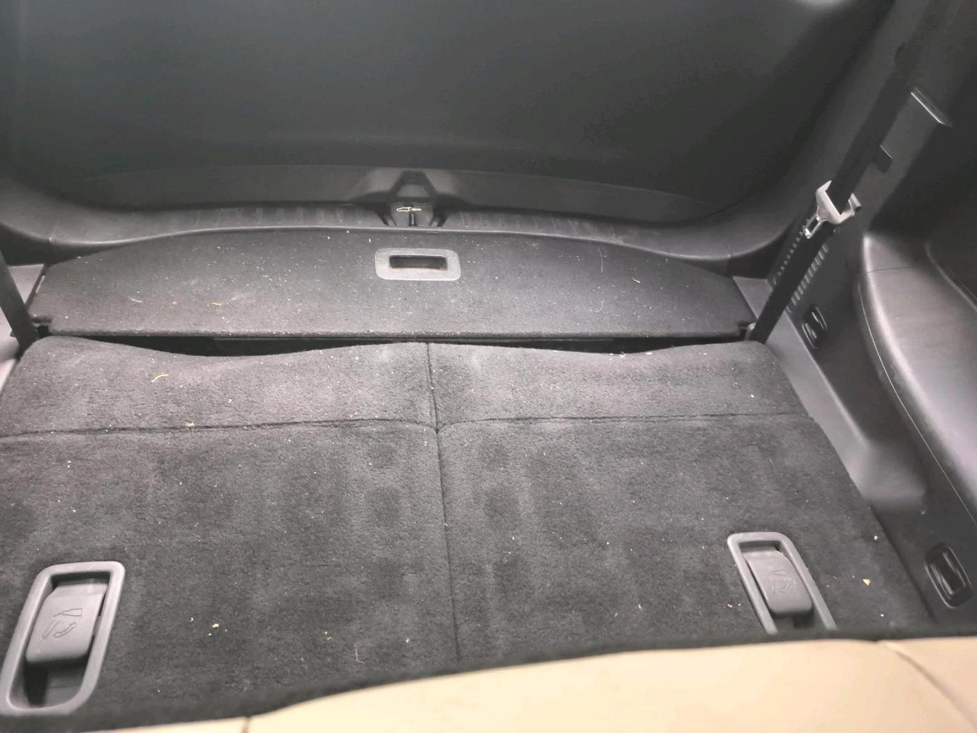 2021 Mahindra XUV700 AX 7 P MT 7 STR, Petrol, Manual, 63,207 km, interior
