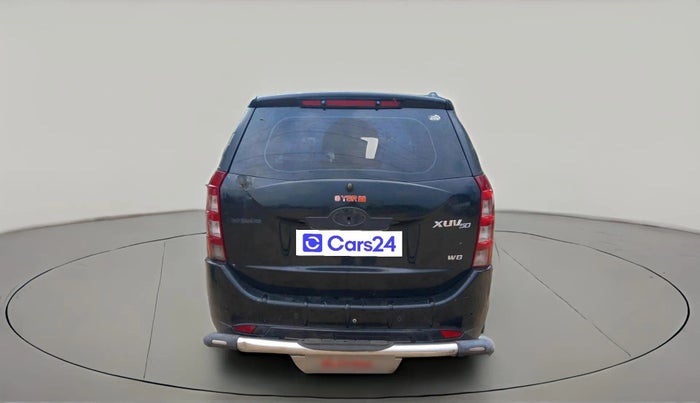 2013 Mahindra XUV500 W8, Diesel, Manual, 2,16,035 km, exterior