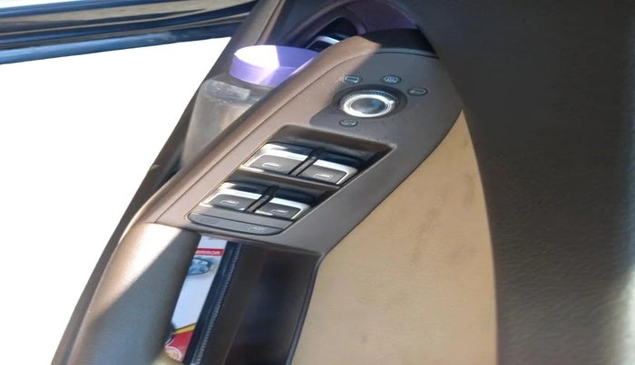 2014 Audi A4 2.0 TDI 140BHP STANDARD, Diesel, Automatic, 1,04,739 km, interior