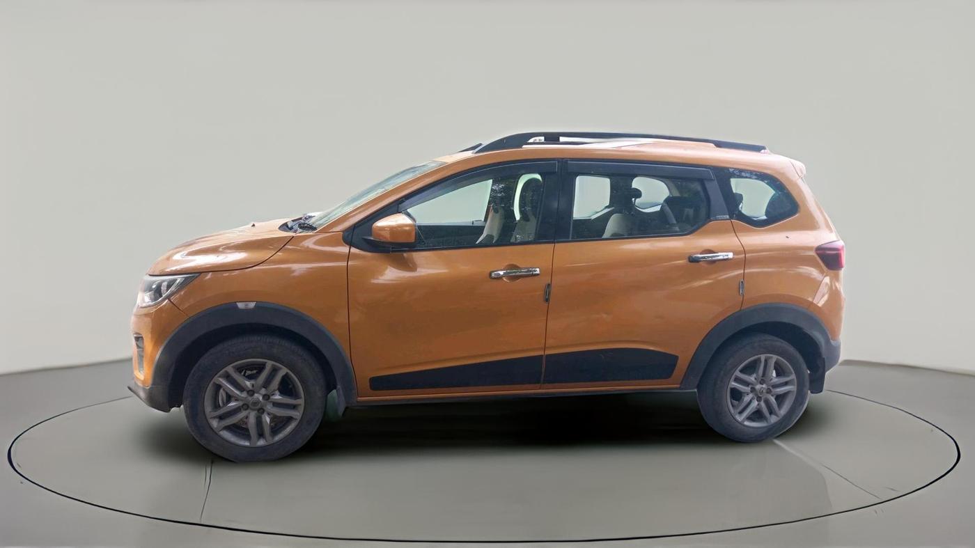 2021 Renault TRIBER RXZ, Petrol, Manual, 41,687 km, exterior
