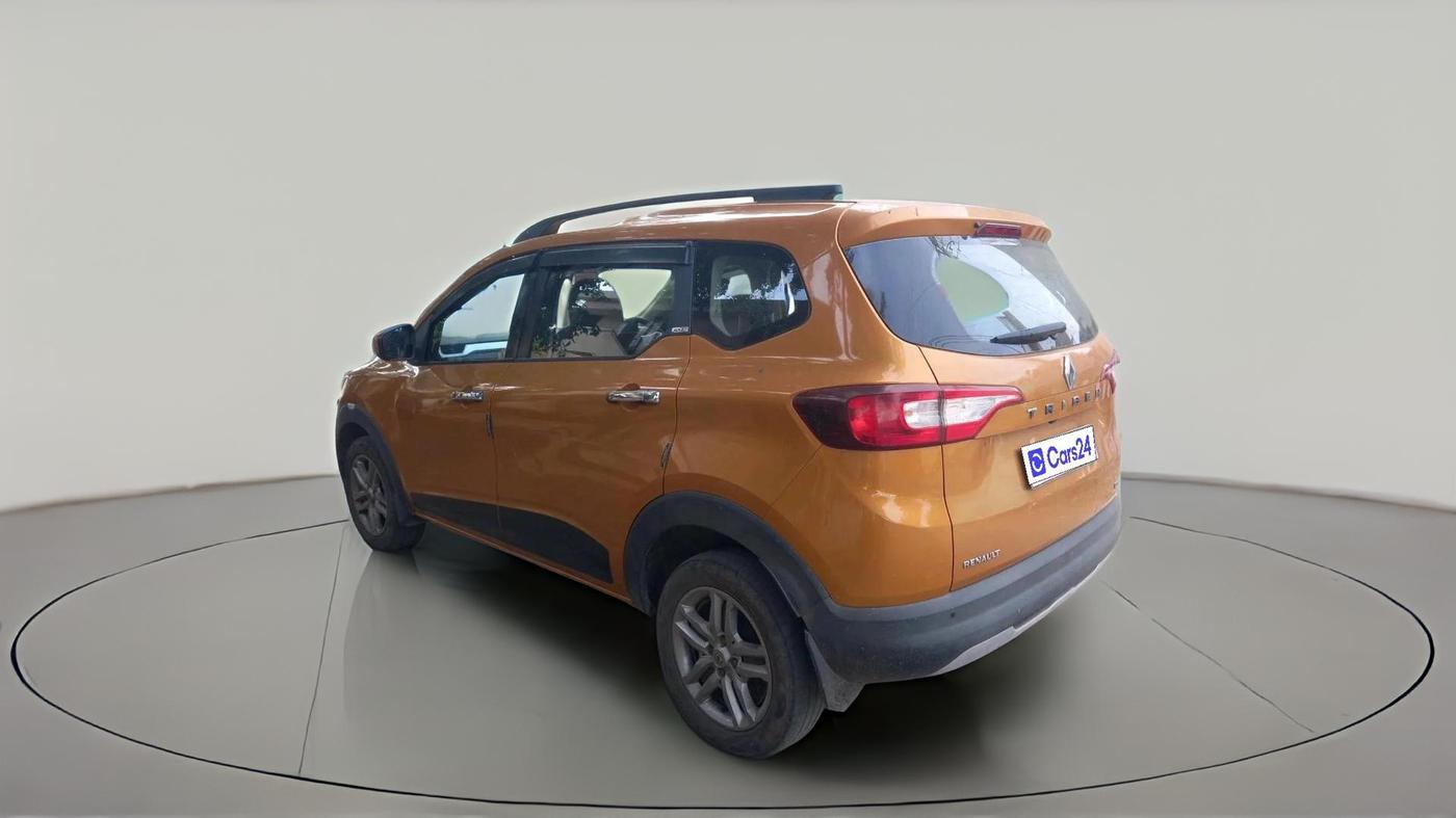 2021 Renault TRIBER RXZ, Petrol, Manual, 41,687 km, exterior