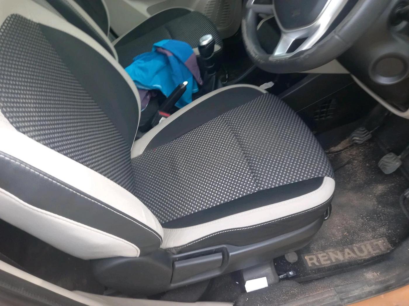 2021 Renault TRIBER RXZ, Petrol, Manual, 41,687 km, interior