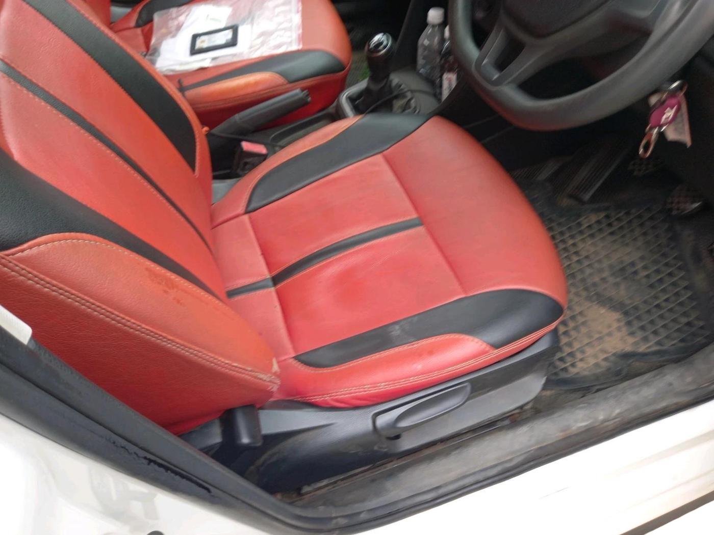 2020 Volkswagen Polo TRENDLINE 1.0L, Petrol, Manual, 85,545 km, interior