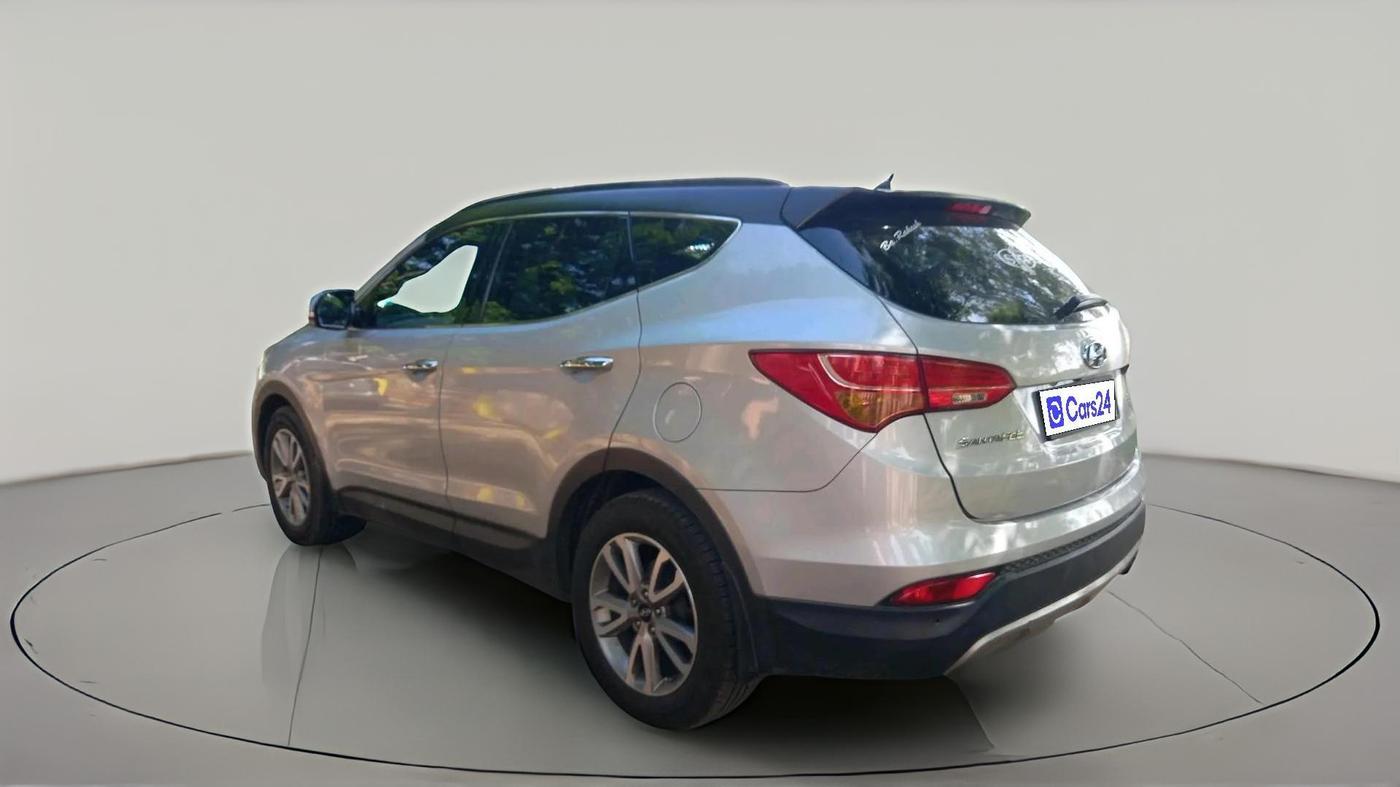 2014 Hyundai Santa Fe 4 WD AT, Diesel, Automatic, 2,62,706 km, exterior