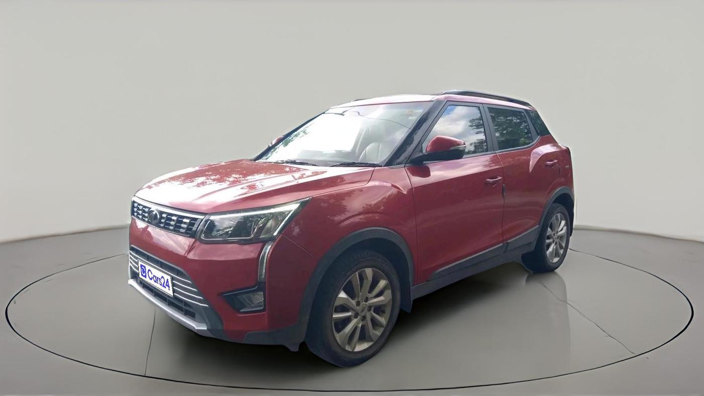 2020 Mahindra XUV300 W8 1.2 PETROL, Petrol, Manual, 55,760 km, exterior
