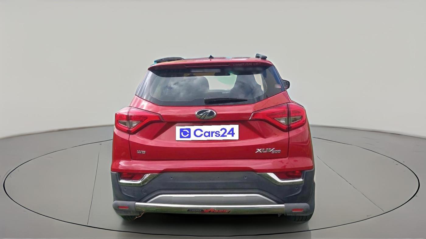 2020 Mahindra XUV300 W8 1.2 PETROL, Petrol, Manual, 55,760 km, exterior