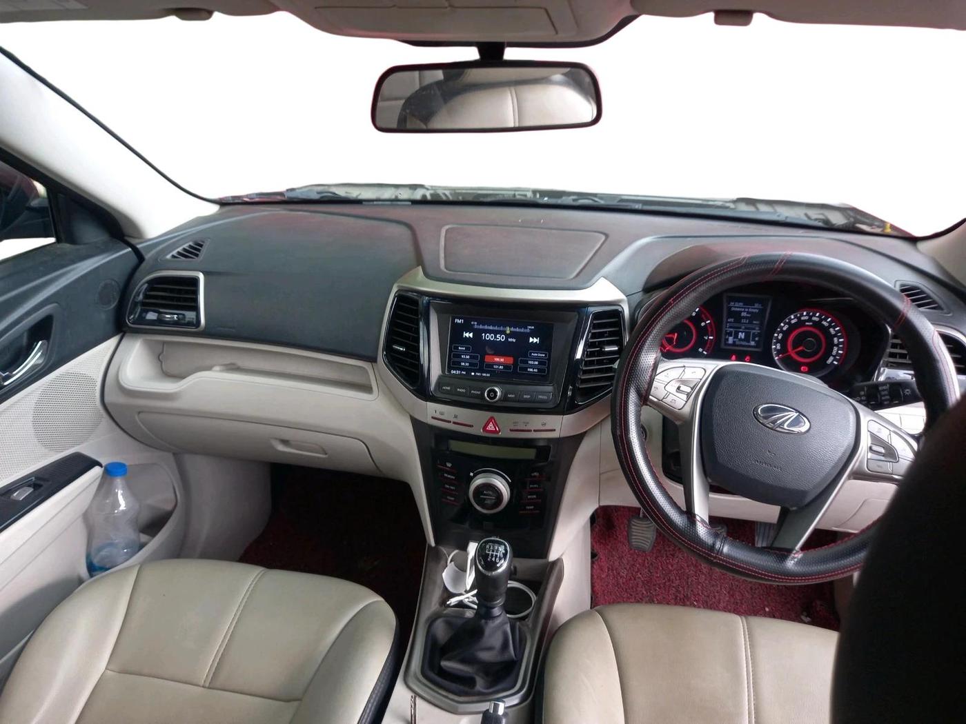 2020 Mahindra XUV300 W8 1.2 PETROL, Petrol, Manual, 55,760 km, interior