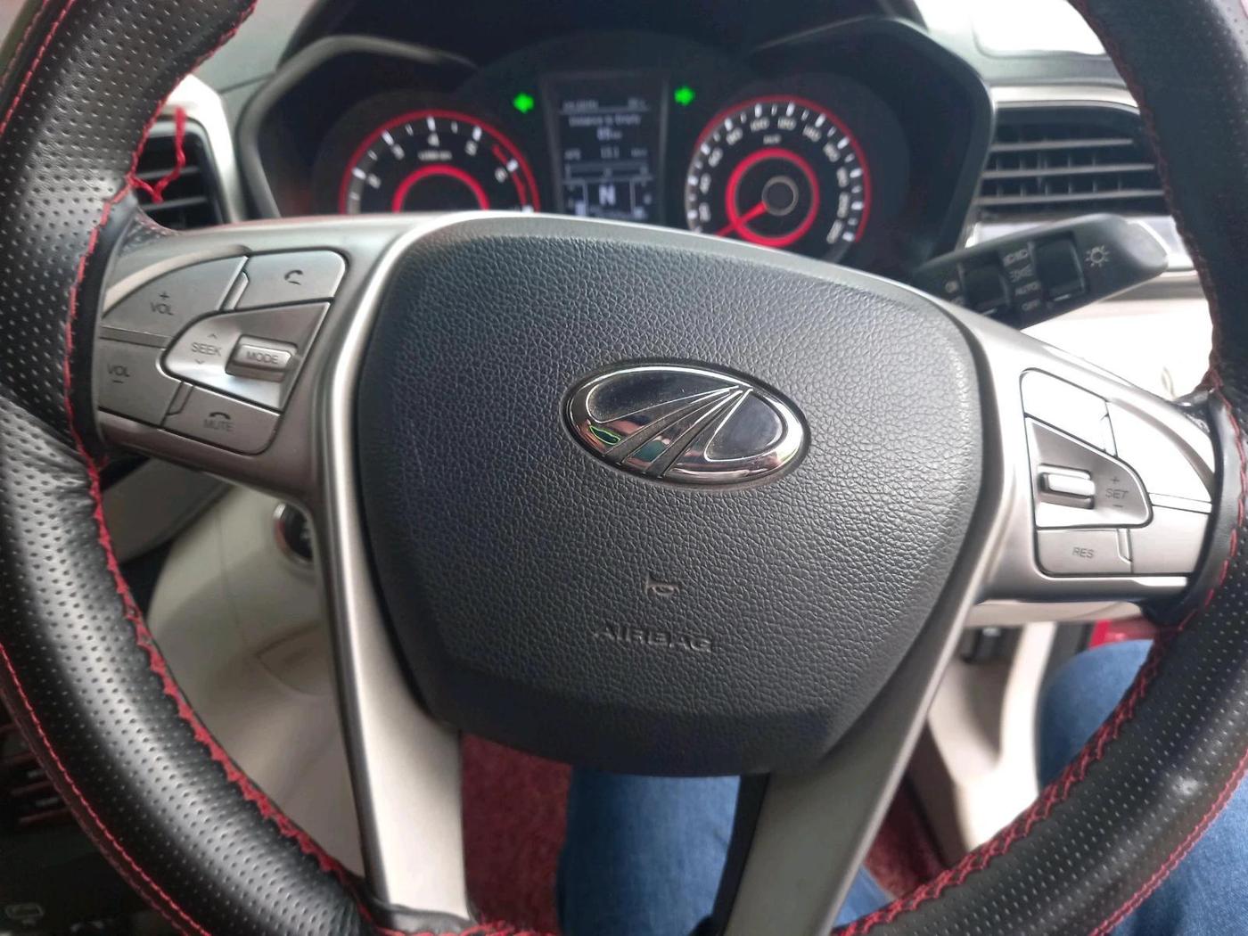 2020 Mahindra XUV300 W8 1.2 PETROL, Petrol, Manual, 55,760 km, interior