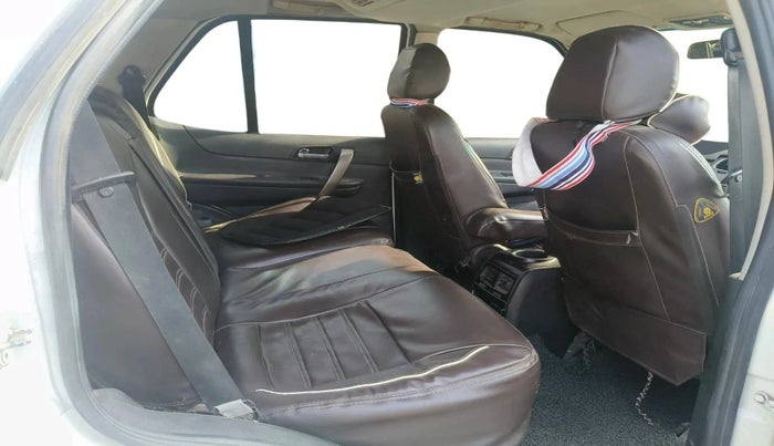 2015 Tata Safari Storme 2.2 EX 4X2, Diesel, Manual, 1,51,266 km, interior