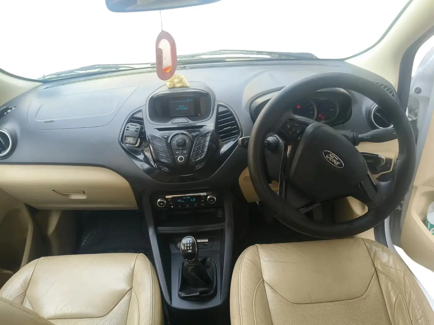 2016 Ford Figo Aspire TITANIUM 1.2 PETROL, Petrol, Manual, 77,791 km, interior