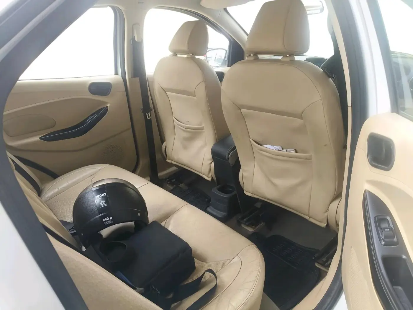 2016 Ford Figo Aspire TITANIUM 1.2 PETROL, Petrol, Manual, 77,791 km, interior