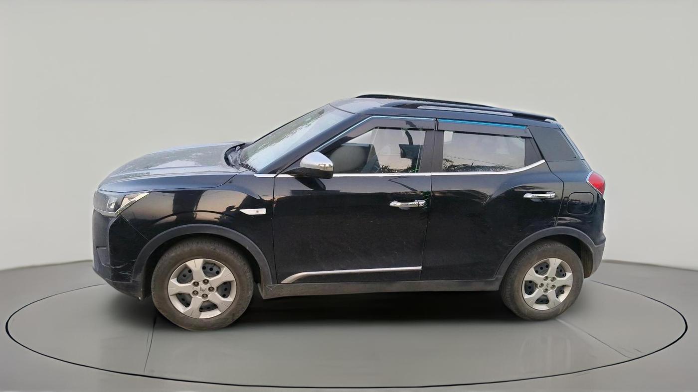 2023 Mahindra XUV300 W6 1.5 Diesel, Diesel, Manual, 44,788 km, exterior