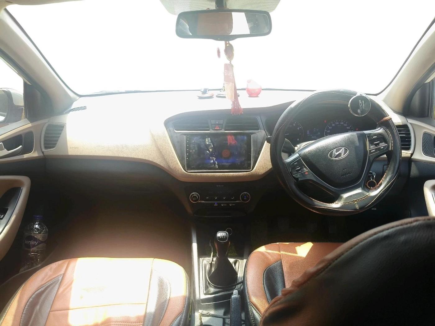 2016 Hyundai Elite i20 SPORTZ 1.2, Petrol, Manual, 65,465 km, interior