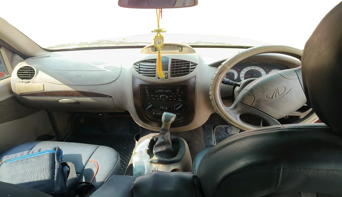 2011 Mahindra Xylo E8 ABS AIRBAG, Diesel, Manual, 6,637 km, interior