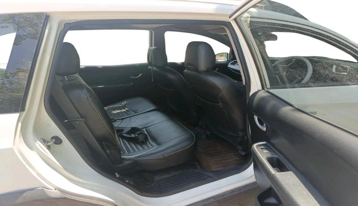 2016 Honda BR-V 1.5L I-VTEC V, Petrol, Manual, 1,63,514 km, interior