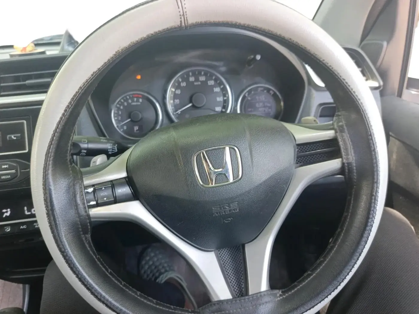 2016 Honda BR-V 1.5L I-VTEC V, Petrol, Manual, 1,63,514 km, interior