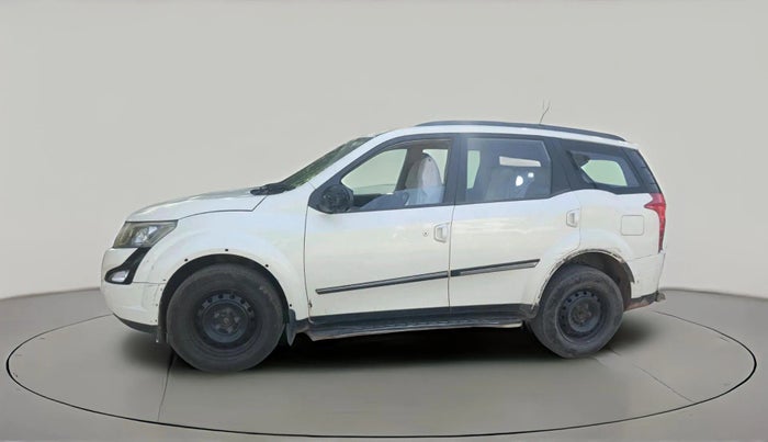 2015 Mahindra XUV500 W6, Diesel, Manual, 1,81,140 km, exterior