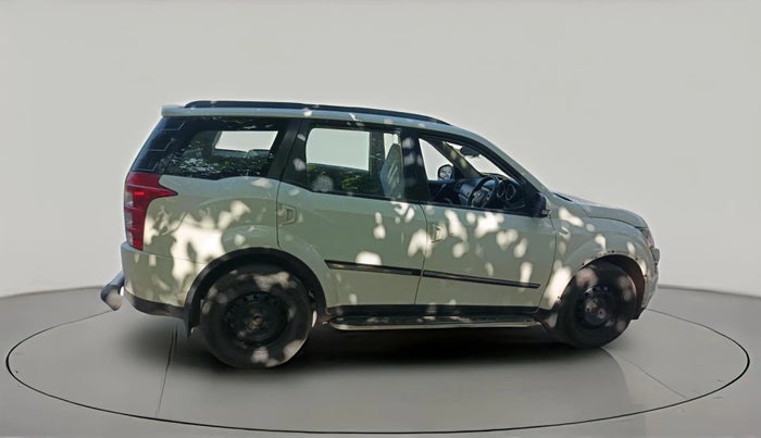 2015 Mahindra XUV500 W6, Diesel, Manual, 1,81,140 km, exterior