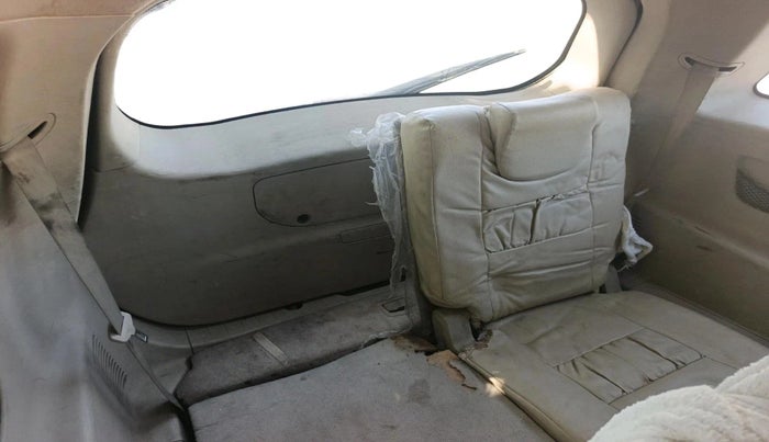 2015 Mahindra XUV500 W6, Diesel, Manual, 1,81,140 km, interior