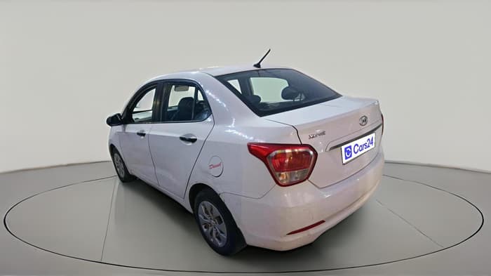 2017 Hyundai Xcent BASE ABS 1.1, Diesel, Manual, 1,53,124 km, exterior