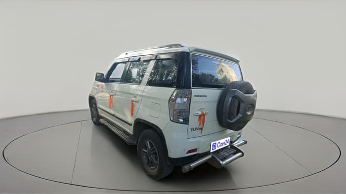 2019 Mahindra TUV300 T10, Diesel, Manual, 1,49,037 km, exterior