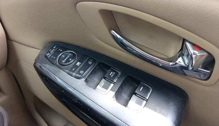 2020 KIA CARNIVAL PRESTIGE 2.2 7 STR, Diesel, Automatic, 1,28,699 km, interior