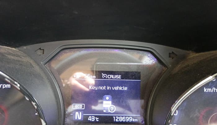 2020 KIA CARNIVAL PRESTIGE 2.2 7 STR, Diesel, Automatic, 1,28,699 km, interior