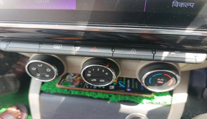 2023 Renault TRIBER RXZ, Petrol, Manual, 60,583 km, interior