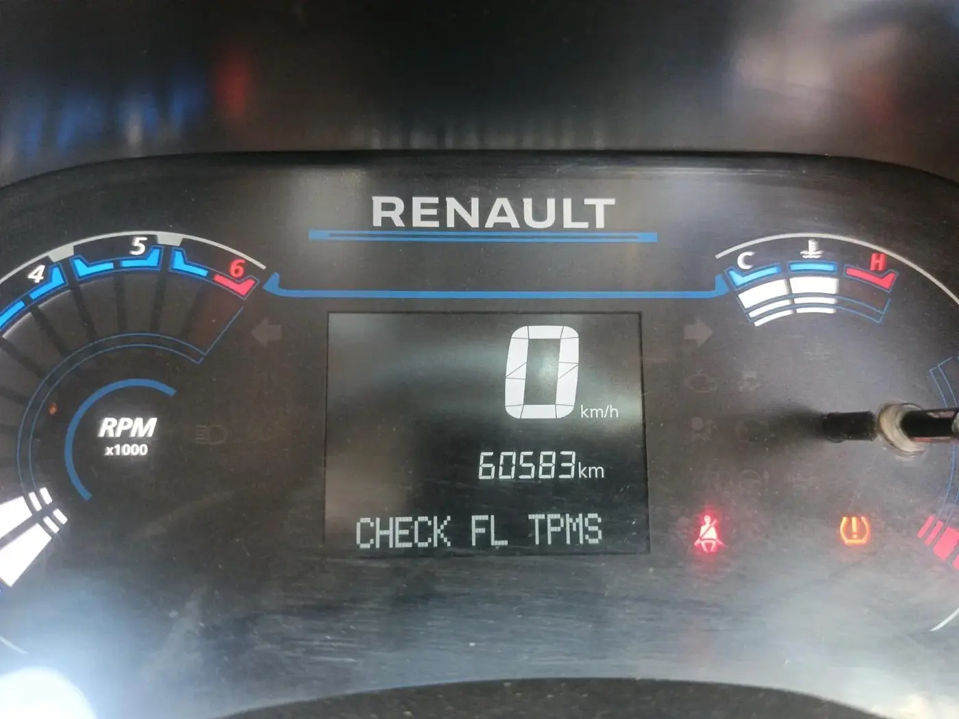 2023 Renault TRIBER RXZ, Petrol, Manual, 60,583 km, interior