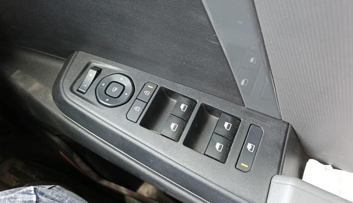 2025 KIA SYROS HTK (O) 1.5 Diesel 6MT, Diesel, Manual, 3,926 km, interior