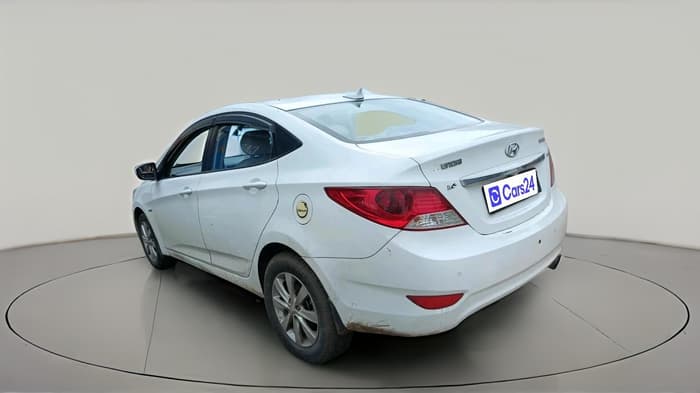 2013 Hyundai Verna FLUIDIC 1.6 CRDI SX, Diesel, Manual, 76,006 km, exterior