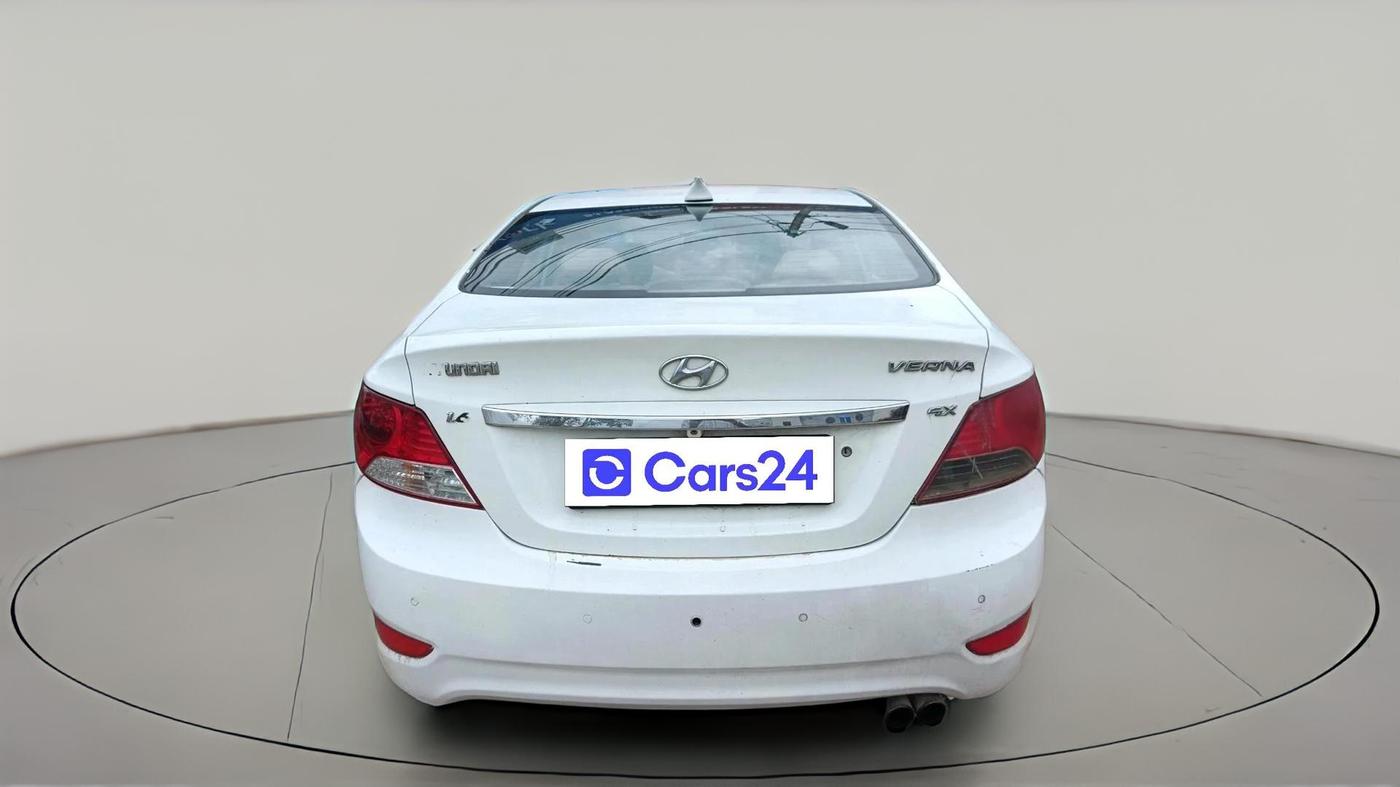 2013 Hyundai Verna FLUIDIC 1.6 CRDI SX, Diesel, Manual, 76,006 km, exterior