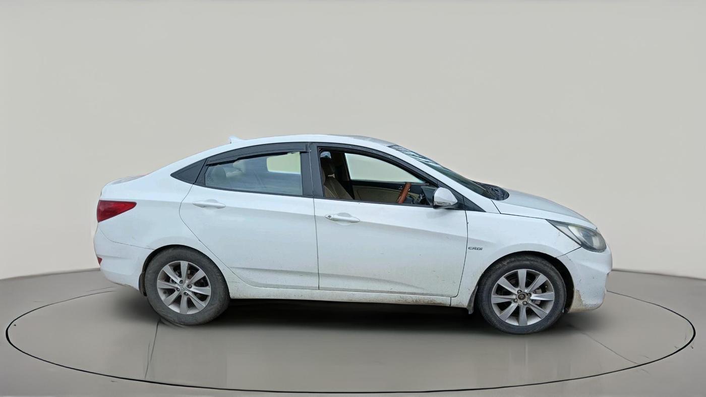 2013 Hyundai Verna FLUIDIC 1.6 CRDI SX, Diesel, Manual, 76,006 km, exterior