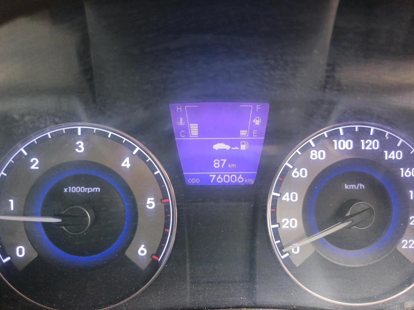 2013 Hyundai Verna FLUIDIC 1.6 CRDI SX, Diesel, Manual, 76,006 km, interior