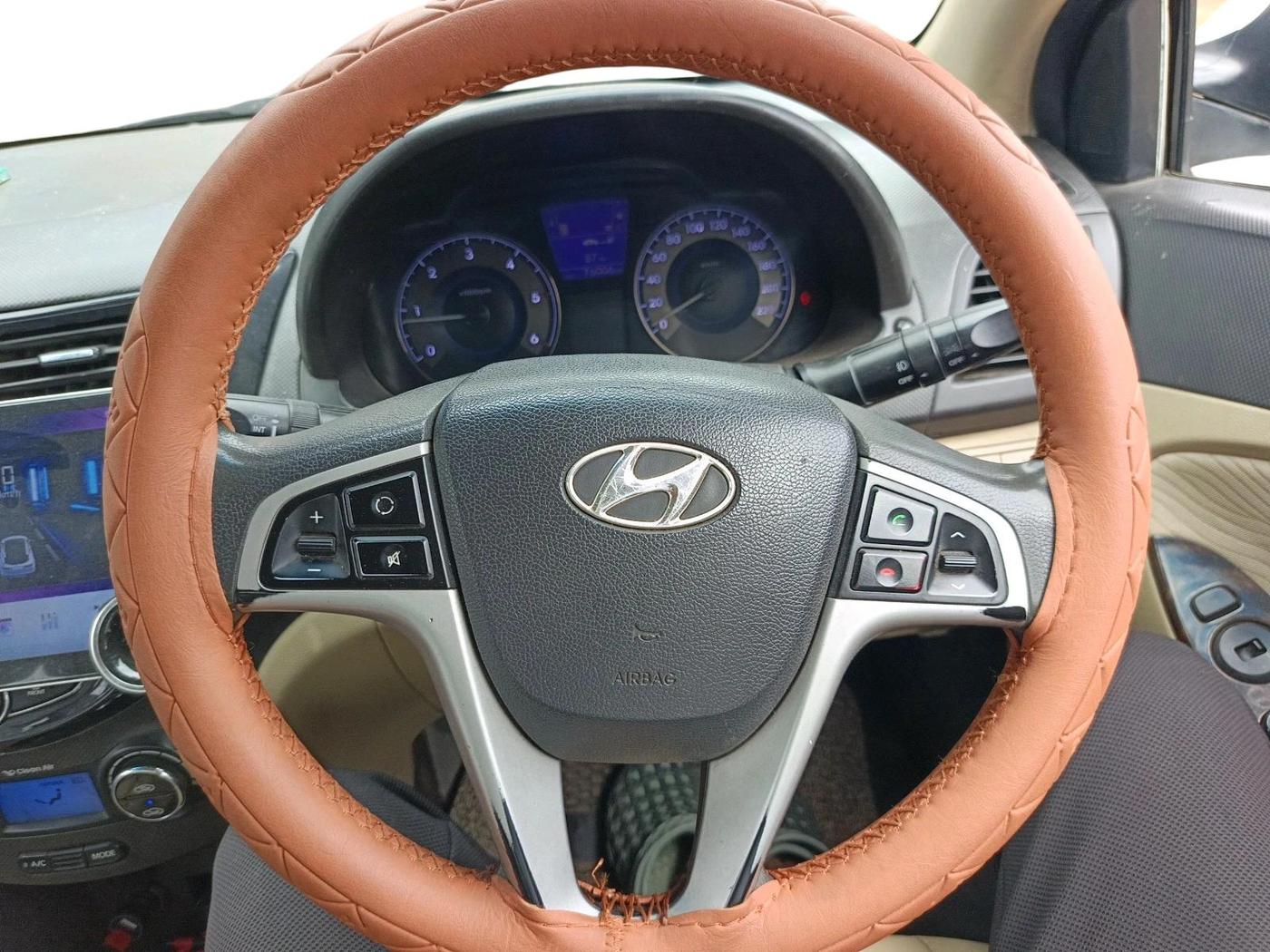 2013 Hyundai Verna FLUIDIC 1.6 CRDI SX, Diesel, Manual, 76,006 km, interior