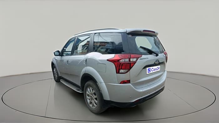 2018 Mahindra XUV500 W9, Diesel, Manual, 87,220 km, exterior