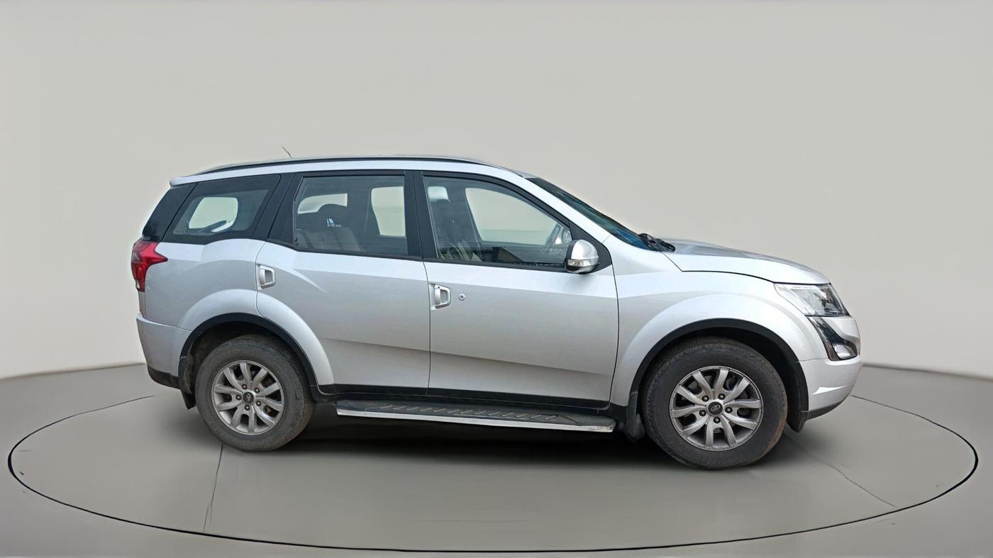 2018 Mahindra XUV500 W9, Diesel, Manual, 87,220 km, exterior