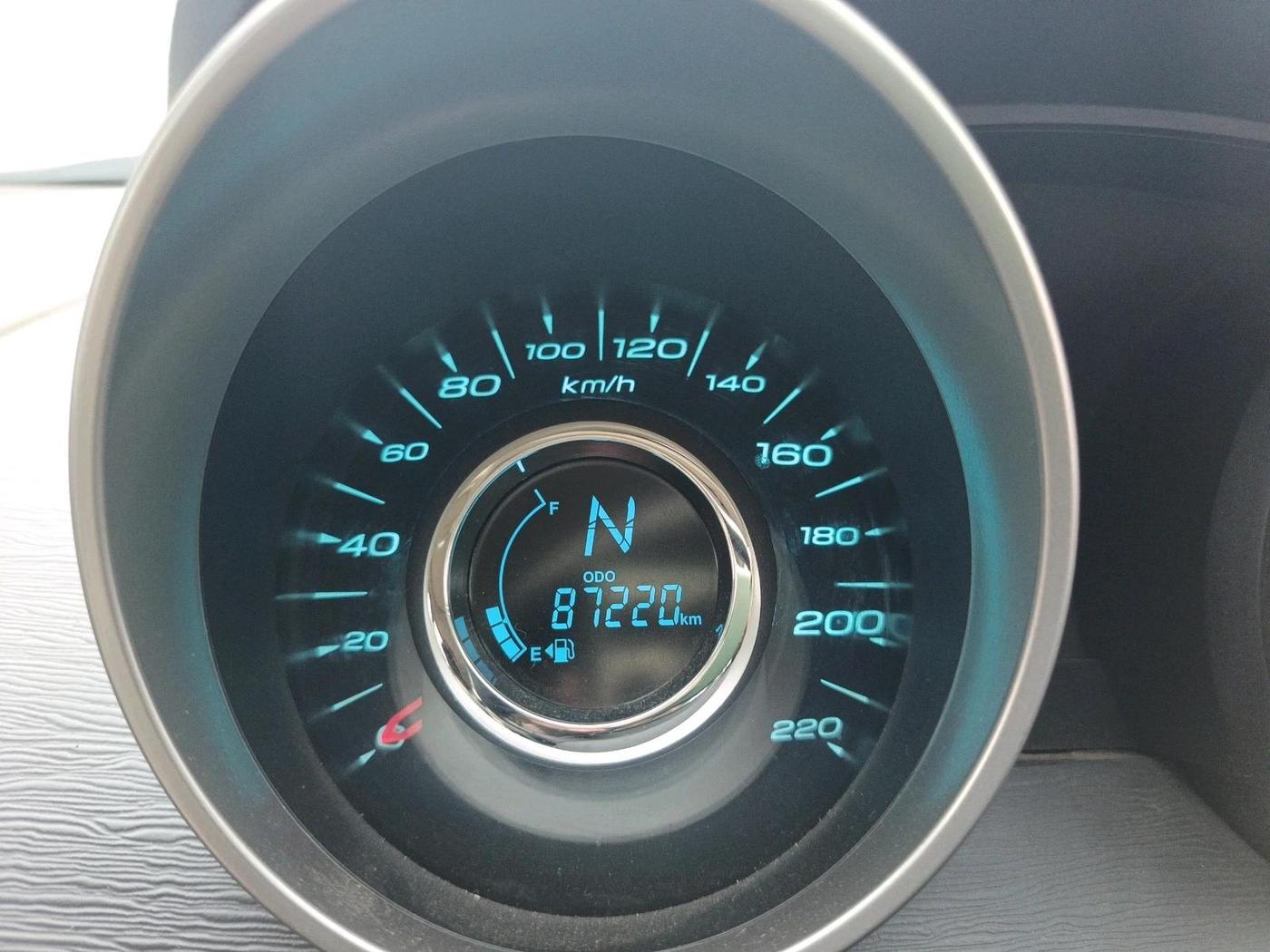 2018 Mahindra XUV500 W9, Diesel, Manual, 87,220 km, interior