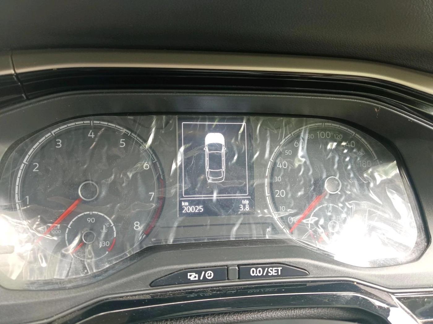 2023 Volkswagen VIRTUS HIGHLINE TSI 1.0 AT, Petrol, Automatic, 20,025 km, interior