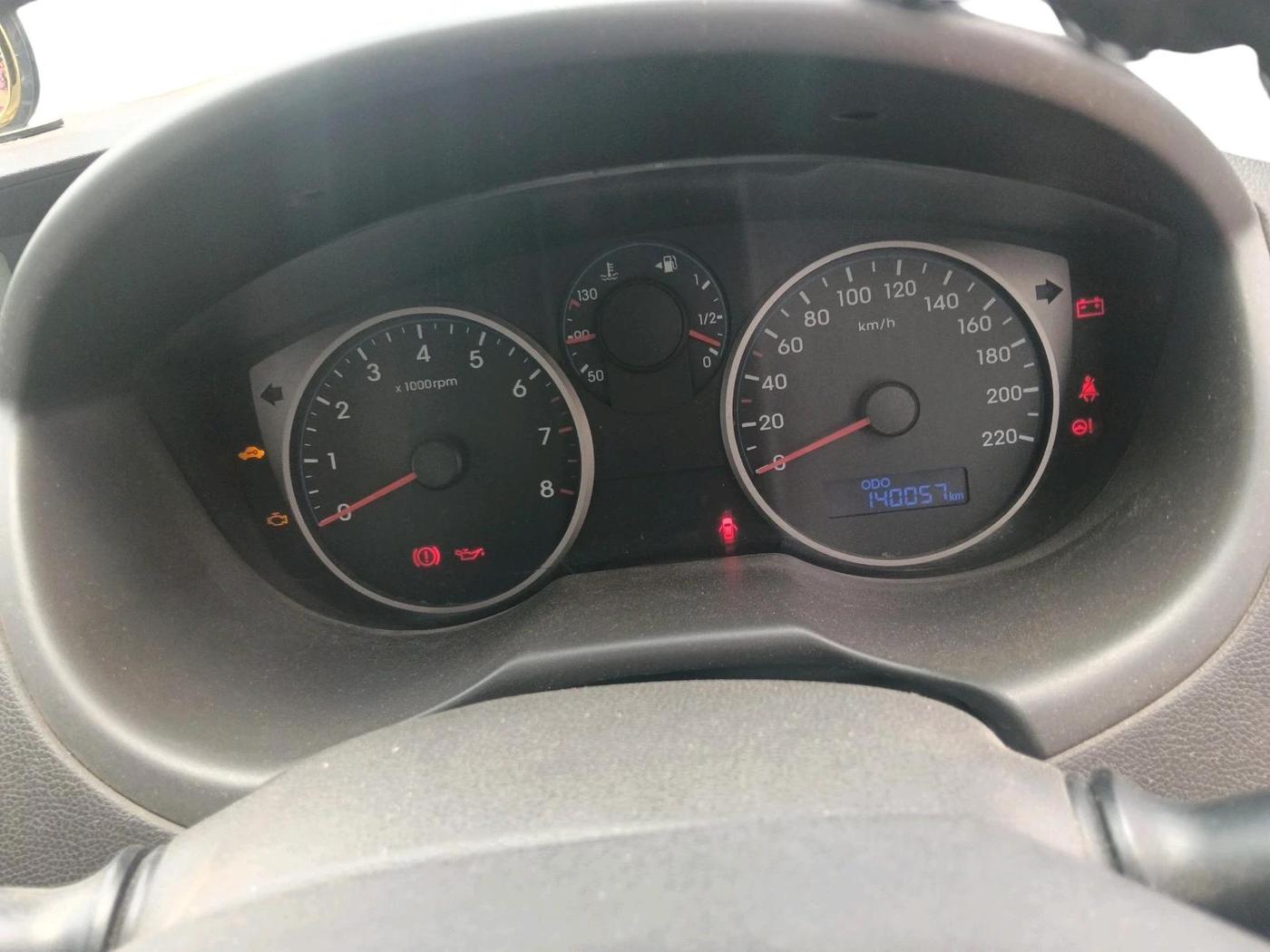 2013 Hyundai i20 MAGNA 1.2, CNG, Manual, 1,40,057 km, interior