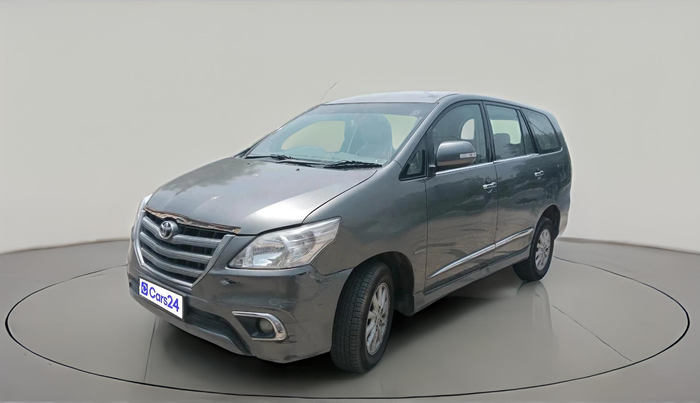 2013 Toyota Innova 2.5 VX 8 STR, Diesel, Manual, 2,87,799 km, exterior