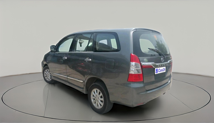 2013 Toyota Innova 2.5 VX 8 STR, Diesel, Manual, 2,87,799 km, exterior