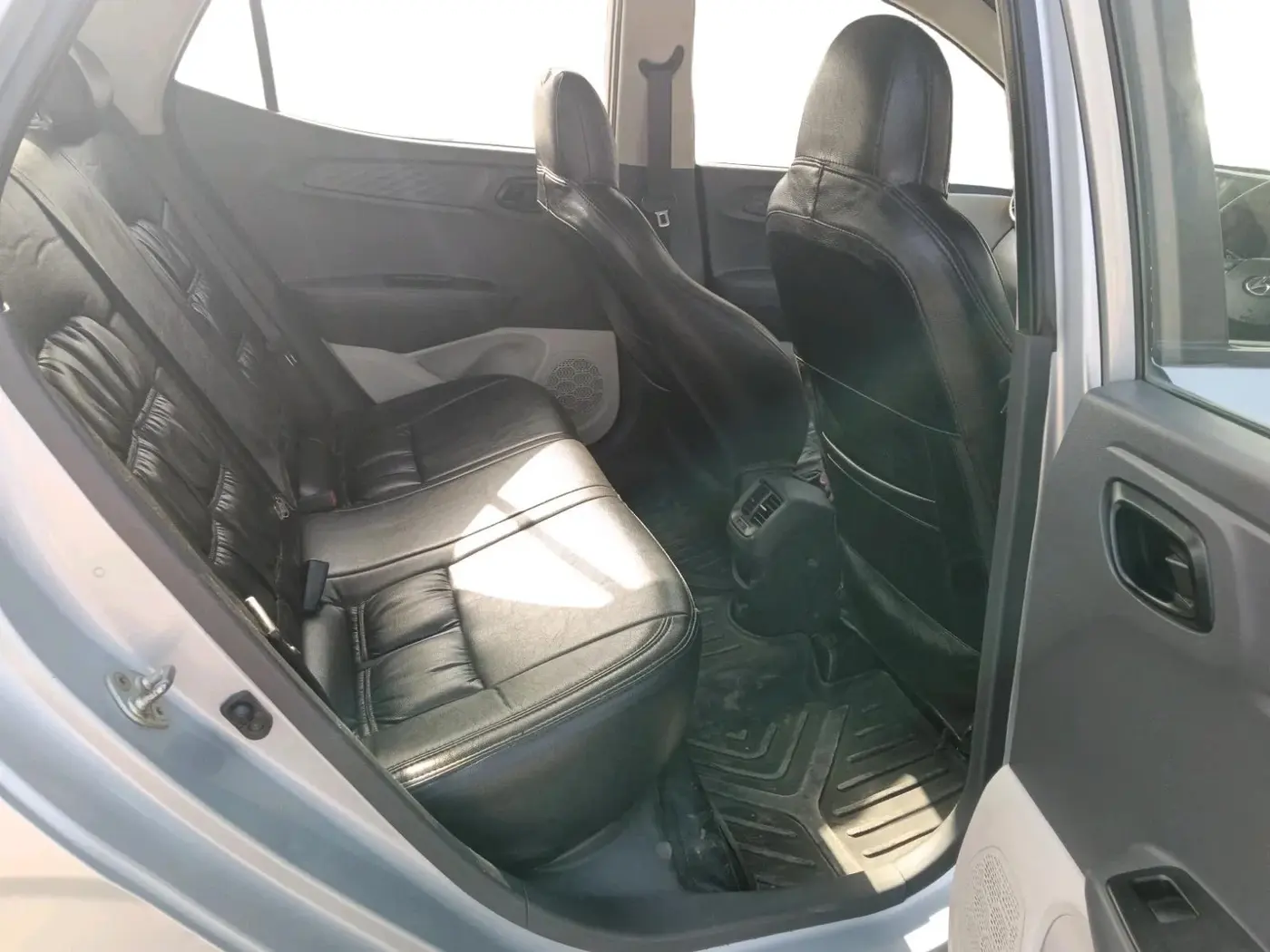 2021 Hyundai AURA S 1.2 CNG, CNG, Manual, 1,43,359 km, interior