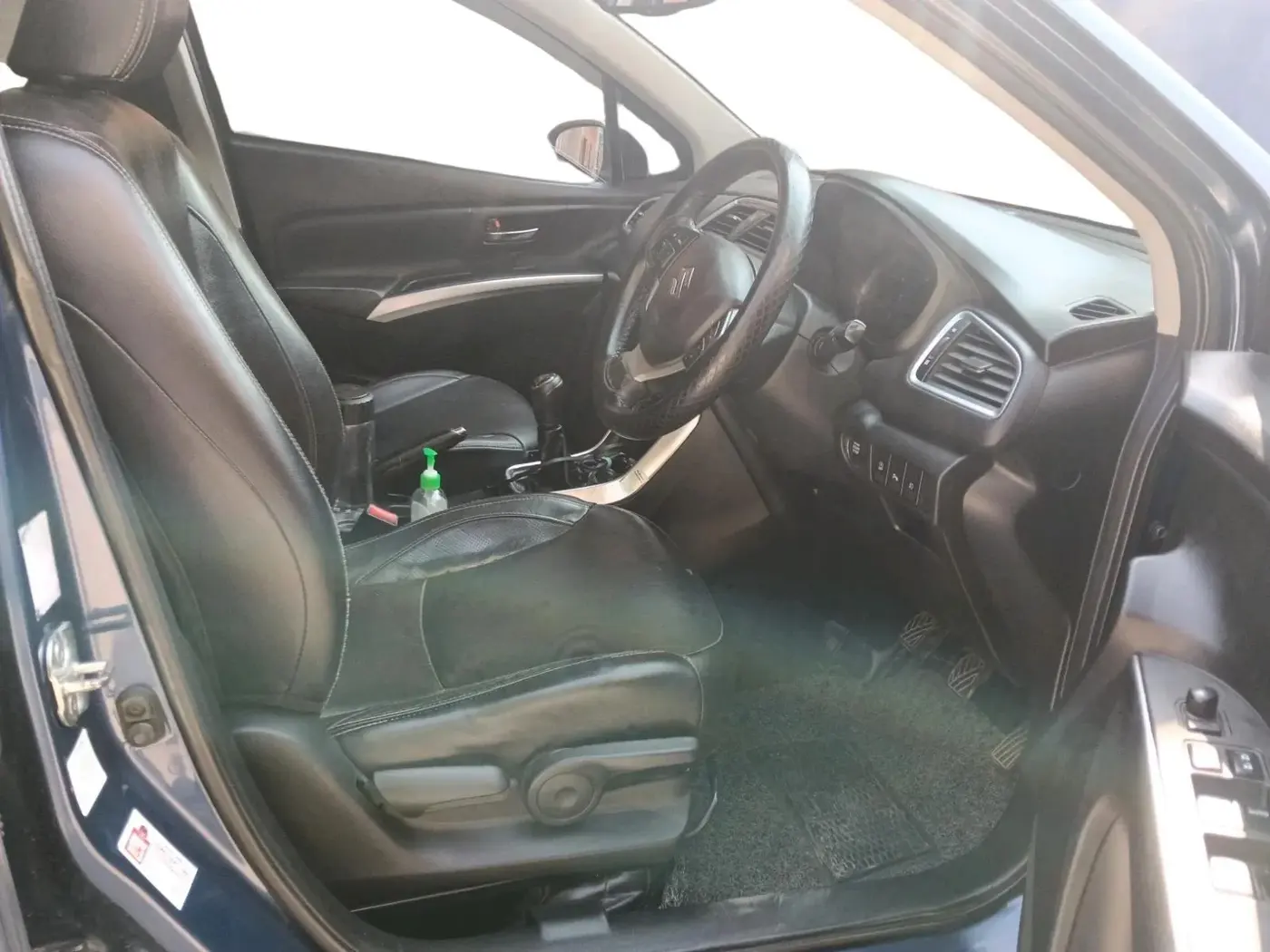 2017 Maruti S Cross ALPHA 1.3, Diesel, Manual, 1,98,916 km, interior
